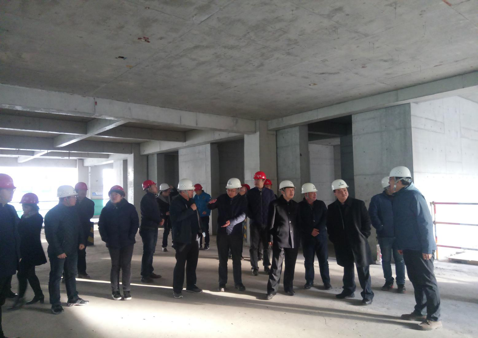 省住建廳檢查督導(dǎo)甘肅建投2#綜合樓項目安全質(zhì)量工作