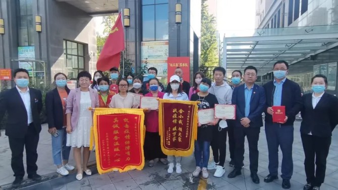 “疫”往情深，感謝有“您”——物業(yè)公司黨支部聯(lián)合段家灘西社區(qū)開展抗擊疫情志愿者表彰座談主題黨日活動